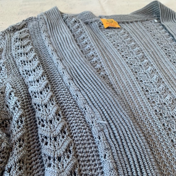 Cozy Gray Sweater - Picture 7 of 8